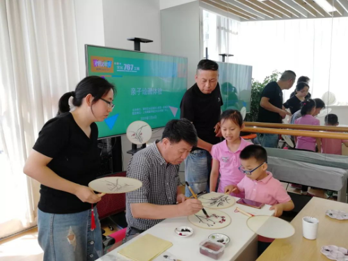文化覆盖 ，一公里触手可及 你点我送，767幸福长征