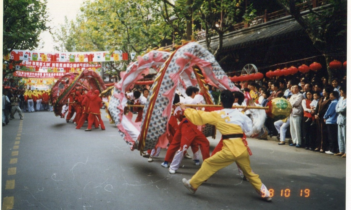 img052.jpg